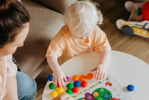 Wie man bei Kindern Grenzen setzt